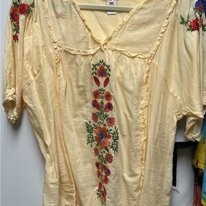 Sundance Yellow Embellished Short Sleeve Blouse